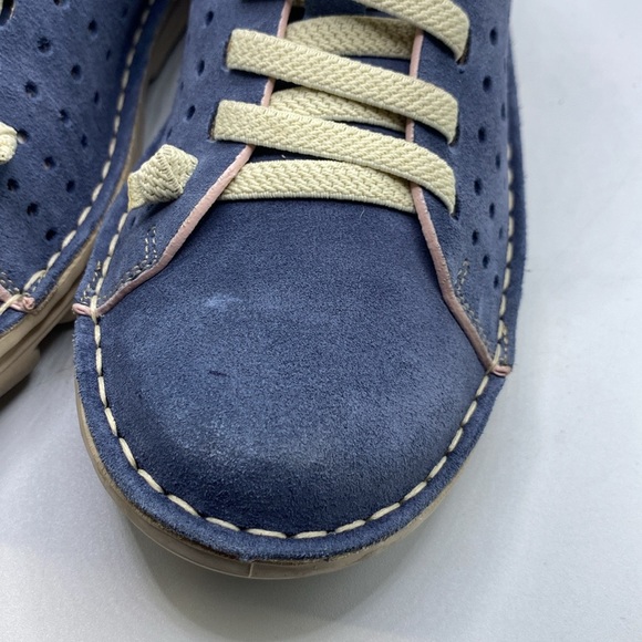 On Foot Perforated Suede Sneakers Blue Jean 38 Best Fits US Womens 7.5 - Picture 10 of 16